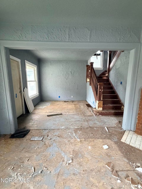 Tiny photo for 140 Islington Street, Toledo, OH 43610 (MLS # 10011620)