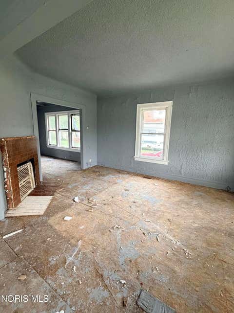Tiny photo for 140 Islington Street, Toledo, OH 43610 (MLS # 10011620)
