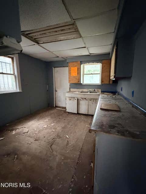 Tiny photo for 140 Islington Street, Toledo, OH 43610 (MLS # 10011620)
