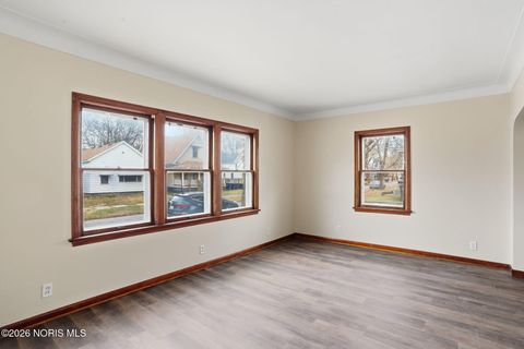 Tiny photo for 581 Prouty Avenue, Toledo, OH 43609 (MLS # 10003172)