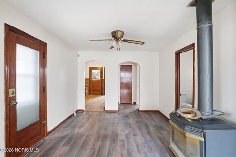 Tiny photo for 581 Prouty Avenue, Toledo, OH 43609 (MLS # 10003172)