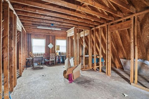 Tiny photo for 581 Prouty Avenue, Toledo, OH 43609 (MLS # 10003172)