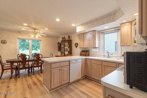 Tiny photo for 5647 Brook Cliffe Road, Toledo, OH 43614 (MLS # 10012252)