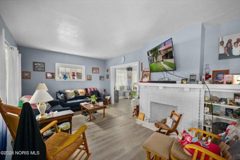 Tiny photo for 2033 Crosswell Place, Toledo, OH 43607 (MLS # 10002684)