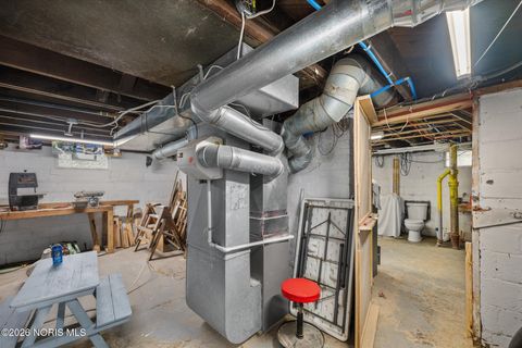 Tiny photo for 2033 Crosswell Place, Toledo, OH 43607 (MLS # 10002684)