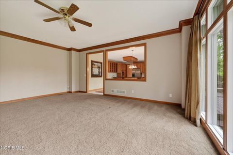 Tiny photo for 8819 Royal Oak Drive, Holland, OH 43528 (MLS # 10006676)