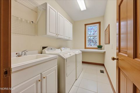 Tiny photo for 8819 Royal Oak Drive, Holland, OH 43528 (MLS # 10006676)