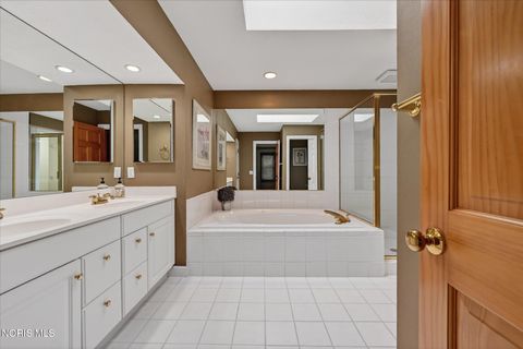 Tiny photo for 8819 Royal Oak Drive, Holland, OH 43528 (MLS # 10006676)