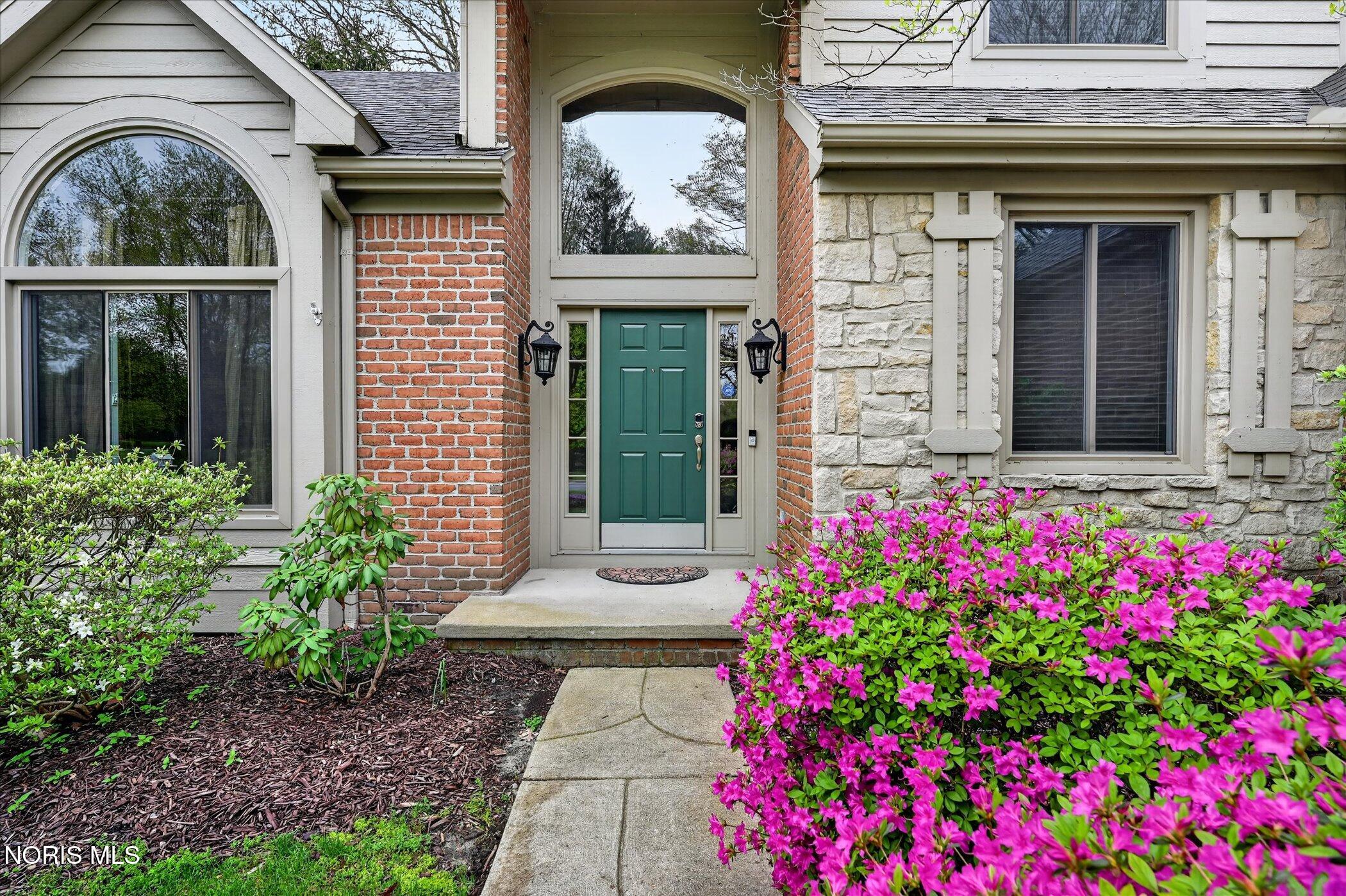 8819 Royal Oak Drive