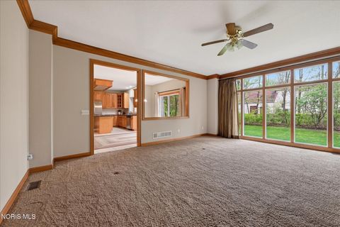 Tiny photo for 8819 Royal Oak Drive, Holland, OH 43528 (MLS # 10006676)