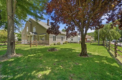 Tiny photo for 724 Ransom Street, Maumee, OH 43537 (MLS # 10010854)
