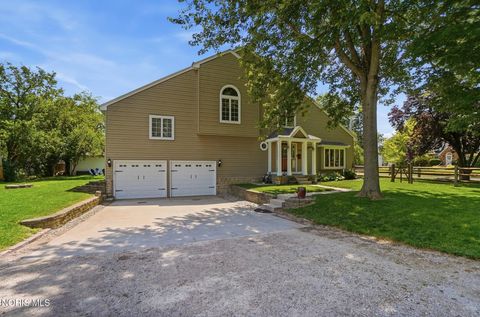 Tiny photo for 724 Ransom Street, Maumee, OH 43537 (MLS # 10010854)