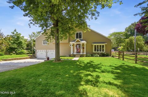 Tiny photo for 724 Ransom Street, Maumee, OH 43537 (MLS # 10010854)