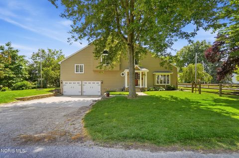 Tiny photo for 724 Ransom Street, Maumee, OH 43537 (MLS # 10010854)