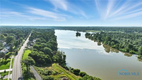 Tiny photo for 1036 River Road Rd #2, Maumee, OH 43537 (MLS # 10007907)