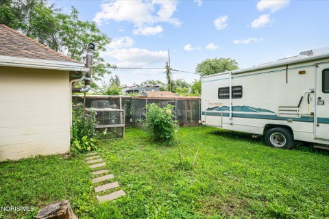 Tiny photo for 1315 Freedom Street, Toledo, OH 43605 (MLS # 10012297)