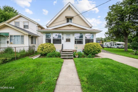 Tiny photo for 1315 Freedom Street, Toledo, OH 43605 (MLS # 10012297)
