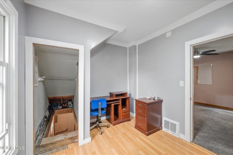 Tiny photo for 1315 Freedom Street, Toledo, OH 43605 (MLS # 10012297)