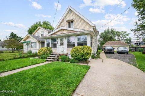 Tiny photo for 1315 Freedom Street, Toledo, OH 43605 (MLS # 10012297)