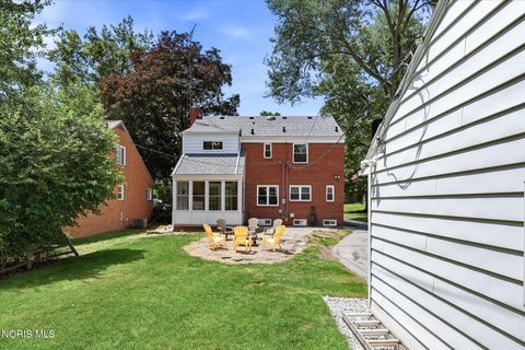 Tiny photo for 2914 Meadowwood Drive, Toledo, OH 43606 (MLS # 10009917)