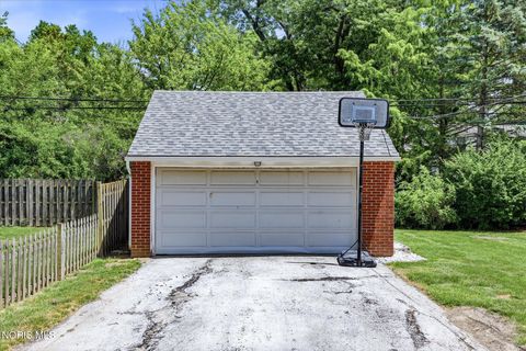 Tiny photo for 2914 Meadowwood Drive, Toledo, OH 43606 (MLS # 10009917)
