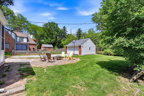 Tiny photo for 2914 Meadowwood Drive, Toledo, OH 43606 (MLS # 10009917)