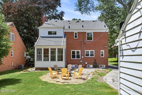 Tiny photo for 2914 Meadowwood Drive, Toledo, OH 43606 (MLS # 10009917)