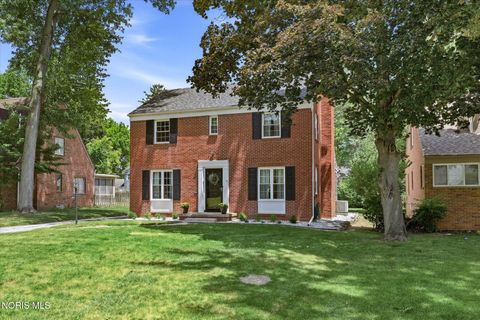 Tiny photo for 2914 Meadowwood Drive, Toledo, OH 43606 (MLS # 10009917)