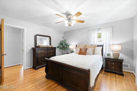 Tiny photo for 2914 Meadowwood Drive, Toledo, OH 43606 (MLS # 10009917)