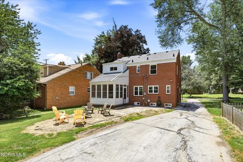 Tiny photo for 2914 Meadowwood Drive, Toledo, OH 43606 (MLS # 10009917)