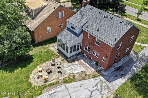 Tiny photo for 2914 Meadowwood Drive, Toledo, OH 43606 (MLS # 10009917)