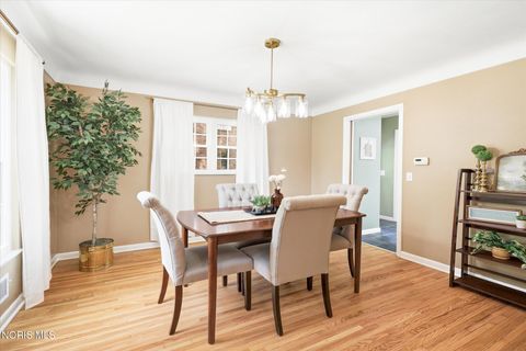 Tiny photo for 2914 Meadowwood Drive, Toledo, OH 43606 (MLS # 10009917)