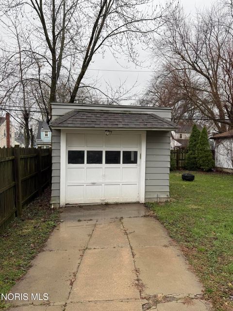 Tiny photo for 2315 Berdan Avenue, Toledo, OH 43613 (MLS # 10005849)