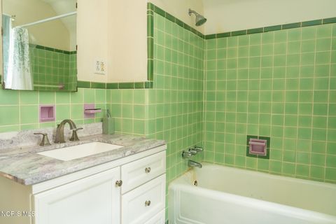 Tiny photo for 2315 Berdan Avenue, Toledo, OH 43613 (MLS # 10005849)