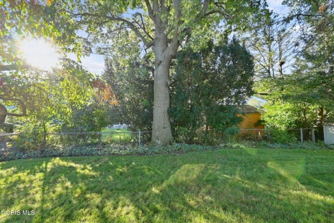 Tiny photo for 3789 Linden Green Drive, Toledo, OH 43614 (MLS # 10013704)
