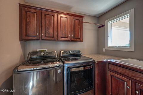 Tiny photo for 1800 Timber Ridge Drive, Bowling Green, OH 43402 (MLS # 10005804)