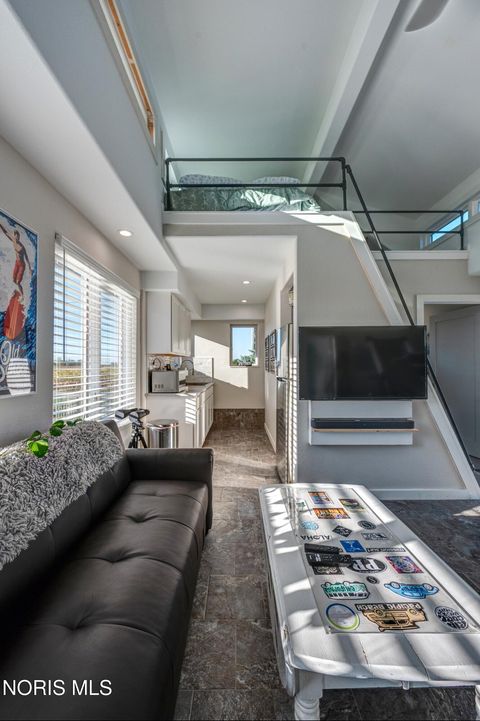 Tiny photo for 1800 Timber Ridge Drive, Bowling Green, OH 43402 (MLS # 10005804)