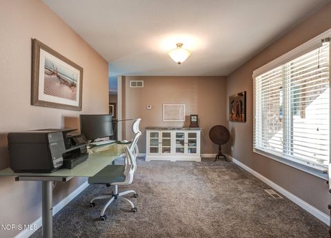 Tiny photo for 1800 Timber Ridge Drive, Bowling Green, OH 43402 (MLS # 10005804)