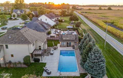 Tiny photo for 1800 Timber Ridge Drive, Bowling Green, OH 43402 (MLS # 10005804)