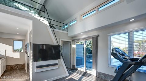 Tiny photo for 1800 Timber Ridge Drive, Bowling Green, OH 43402 (MLS # 10005804)