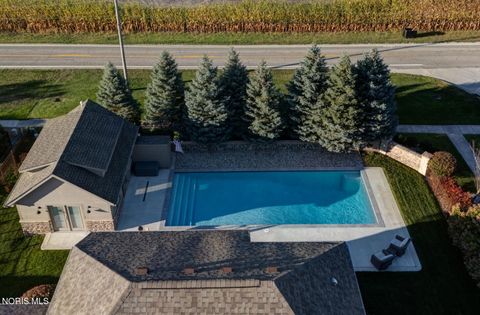 Tiny photo for 1800 Timber Ridge Drive, Bowling Green, OH 43402 (MLS # 10005804)