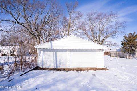 Tiny photo for 606 Lincoln Avenue, Paulding, OH 45879 (MLS # 10002709)