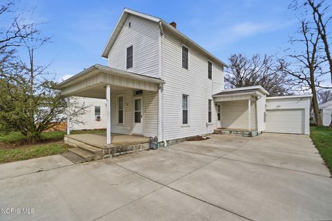 Photo of 522 W Front Street, Findlay, OH 45840 (MLS # 10005853)
