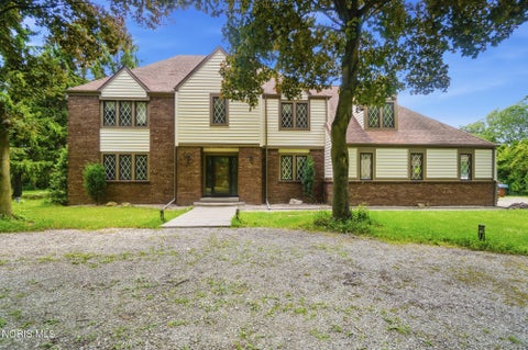 Photo of 26430 Hull Prairie Road, Perrysburg, OH 43551 (MLS # 10009216)