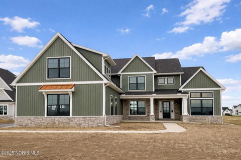 Photo of 502 Cathedral Court, Perrysburg, OH 43551 (MLS # 6123785)