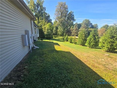 Tiny photo for 3121 County Road Ef, Swanton, OH 43558 (MLS # 10005205)