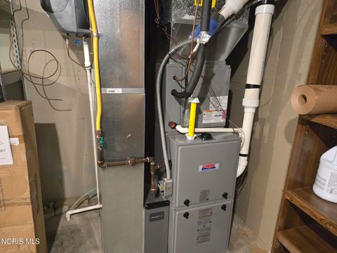 Tiny photo for 3121 County Road Ef, Swanton, OH 43558 (MLS # 10005205)