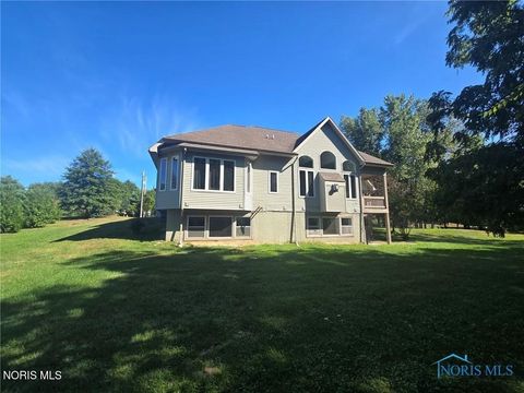 Tiny photo for 3121 County Road Ef, Swanton, OH 43558 (MLS # 10005205)