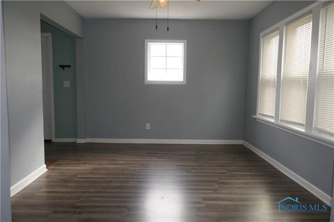 Tiny photo for 29658 Tracy Road, Walbridge, OH 43465 (MLS # 10008322)