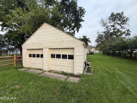 Tiny photo for 314 Clinton Street, Maumee, OH 43537 (MLS # 10012190)